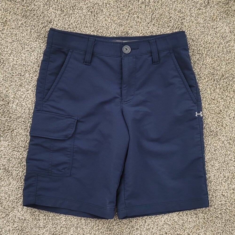 Boys Under Armour Navy Shorts YSM Approx Size 8